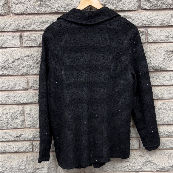 Piccadilly Made in Canada Women's Black Lace Blazer - Picture 5 of 7